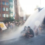 „HAMBURGER GITTER – Der G20-Gipfel als Schaufenster moderner Polizeiarbeit“ – Filmvorführung und Gespräch